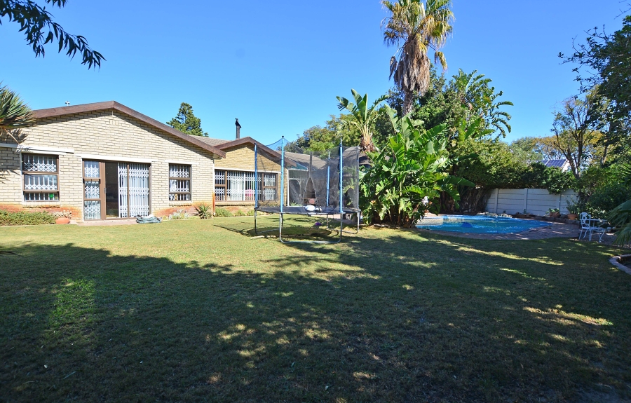 3 Bedroom Property for Sale in Flamingo Vlei Western Cape